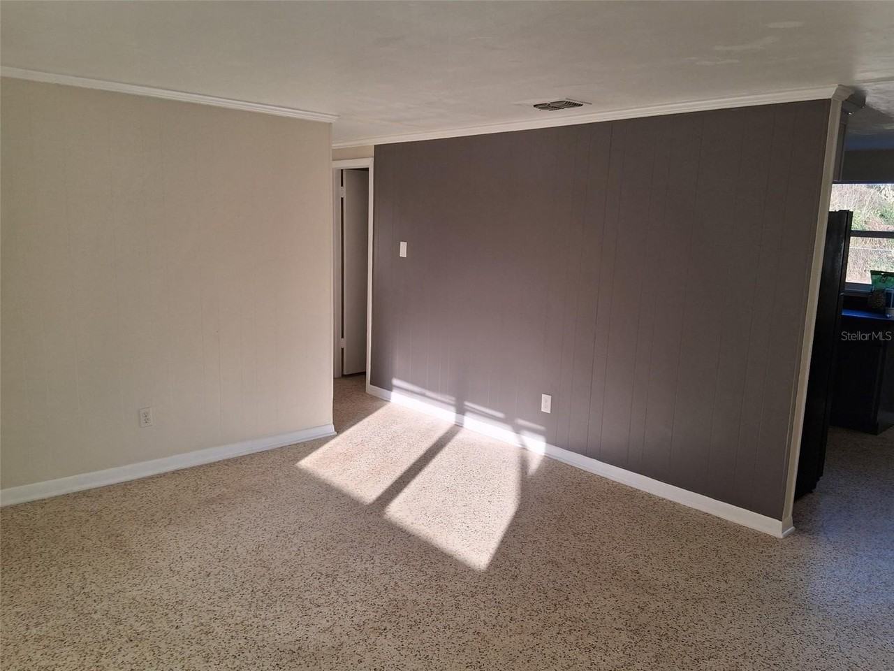 10713 Mcintosh Rd - Photo 6 of 9