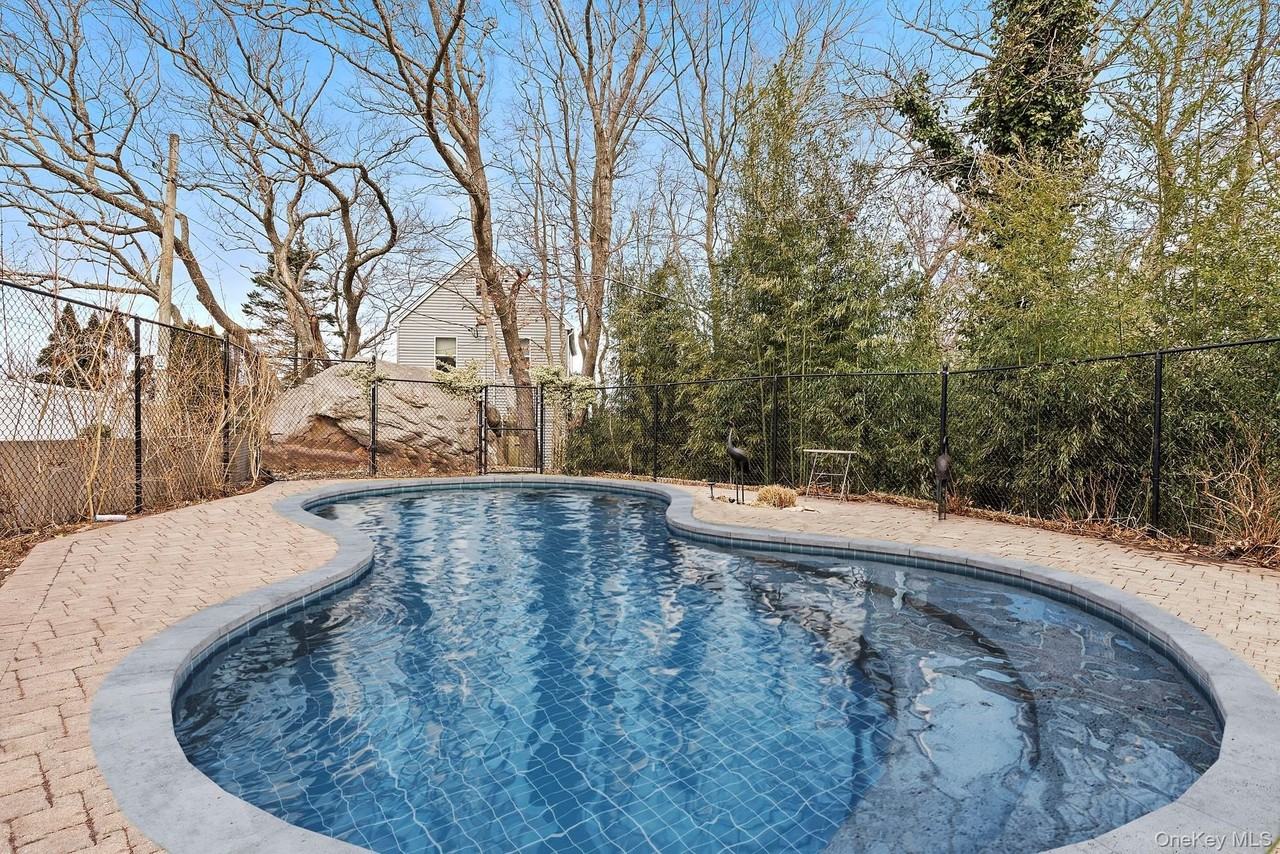 23 Park Pl - Photo 2 of 12