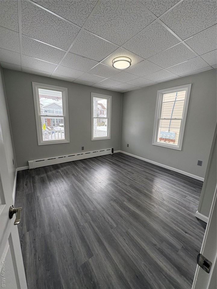 142 Smith St Unit 1 #1 - Photo 3 of 9