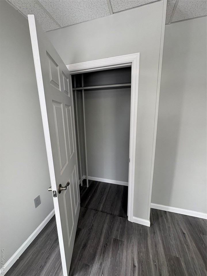 142 Smith St Unit 1 #1 - Photo 5 of 9