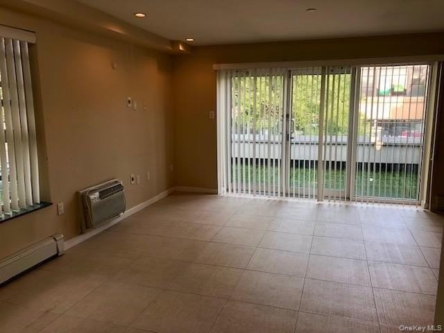 2170 31st St Apt 2f #2F - Photo 5 of 10