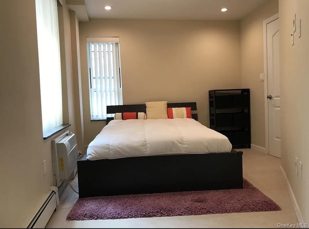 2170 31st St Apt 2f #2F - Photo 7 of 10