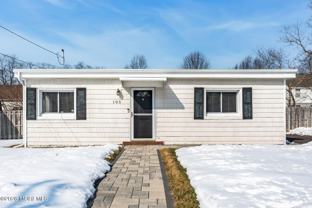 105 Center St - Photo 1 of 1