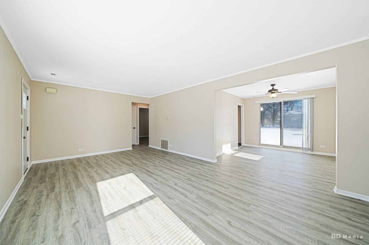 17555 Howe Ave - Photo 6 of 37