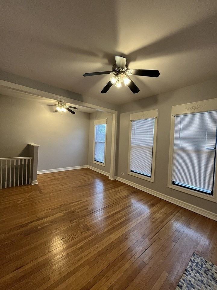 2437 W Lexington St Apt 2 #2 - Photo 3 of 16