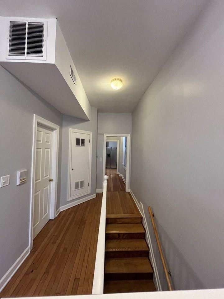 2437 W Lexington St Apt 2 #2 - Photo 7 of 16