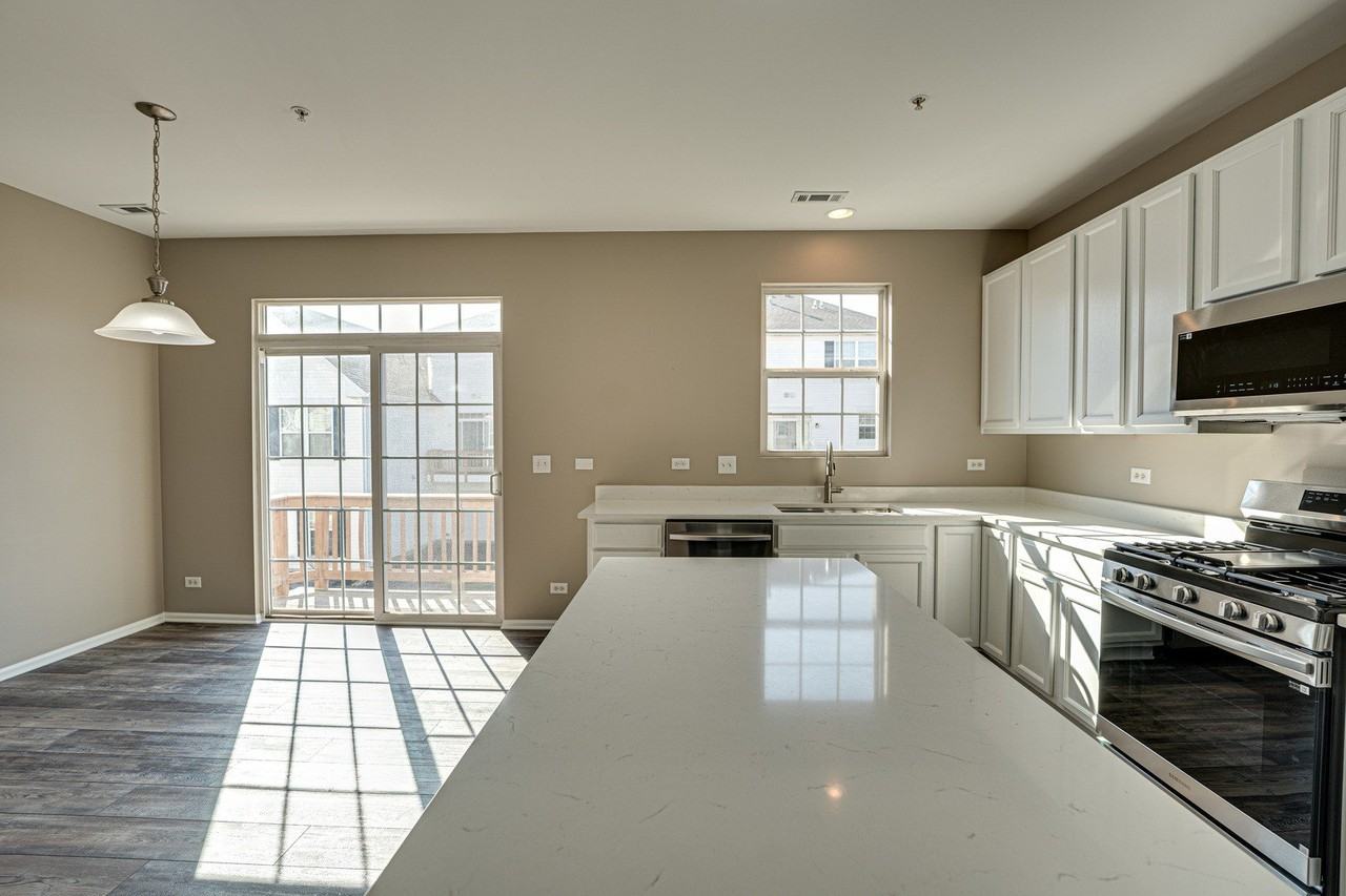 3783 Bailey Rd Unit 3783 #3783 - Photo 5 of 27