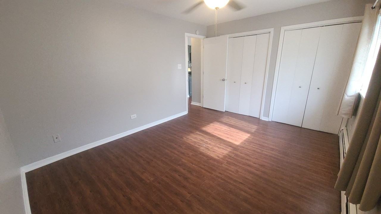 5739 129th St Apt 2c #2C - Photo 6 of 11