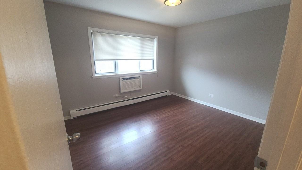 5739 129th St Apt 2c #2C - Photo 7 of 11