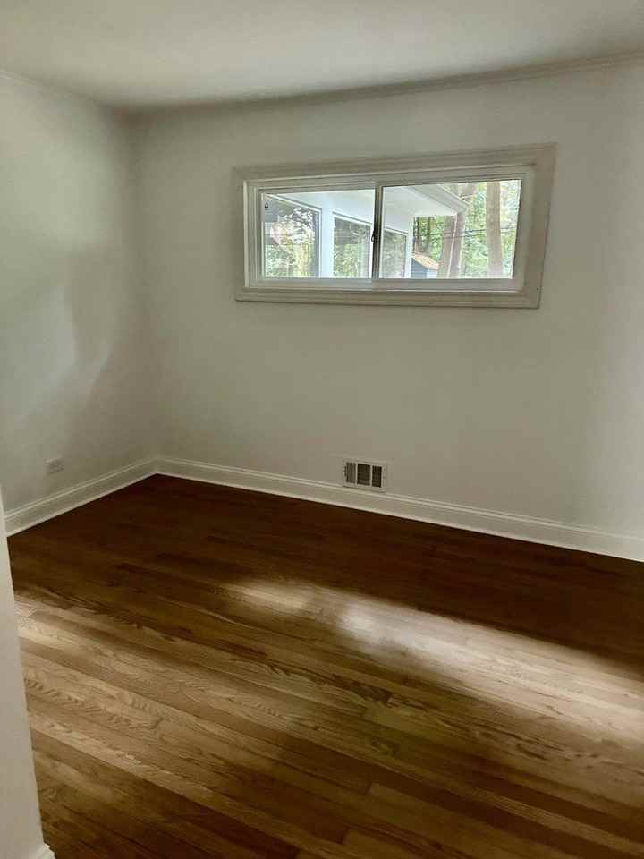 938 Hemlock St - Photo 7 of 8