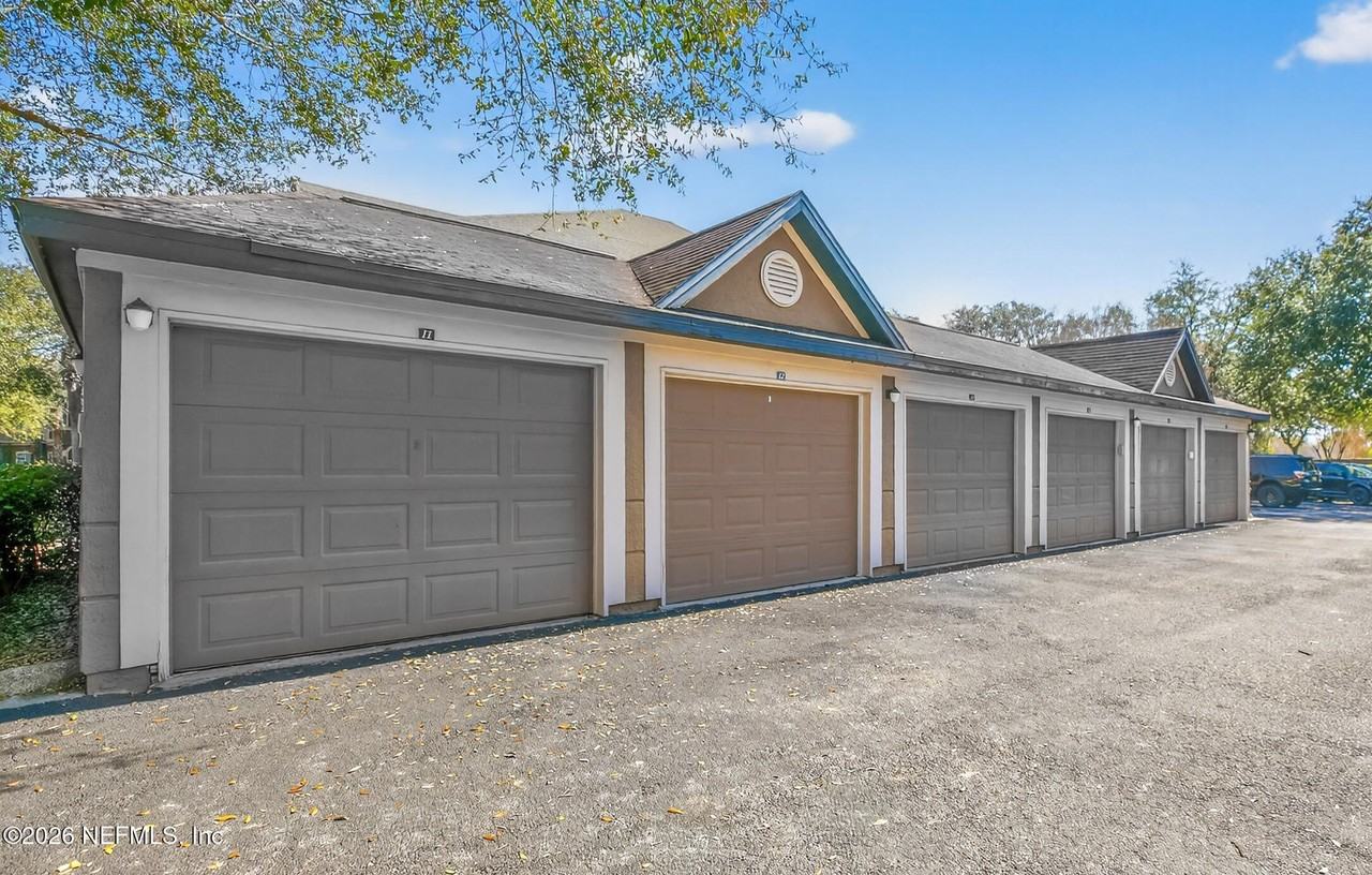 10961 Burnt Mill Rd Apt 1437 #1437 - Photo 3 of 50