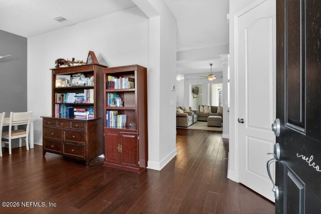 120 Burlcrest Ct - Photo 7 of 50