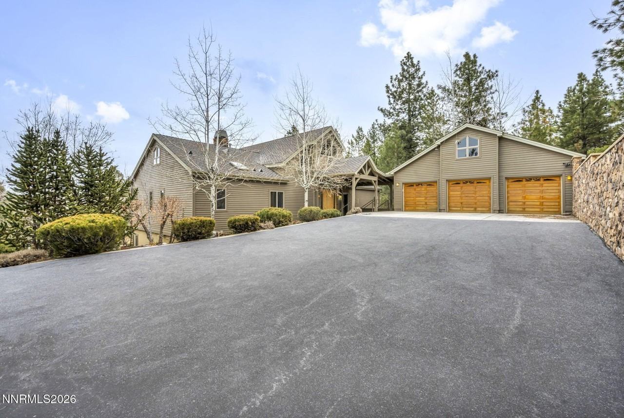 54 Bennington Ct - Photo 5 of 50