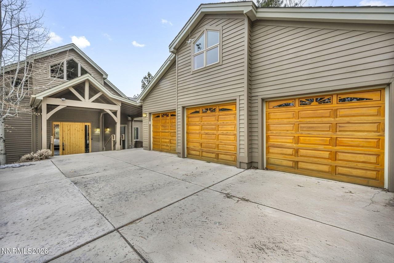 54 Bennington Ct - Photo 7 of 50