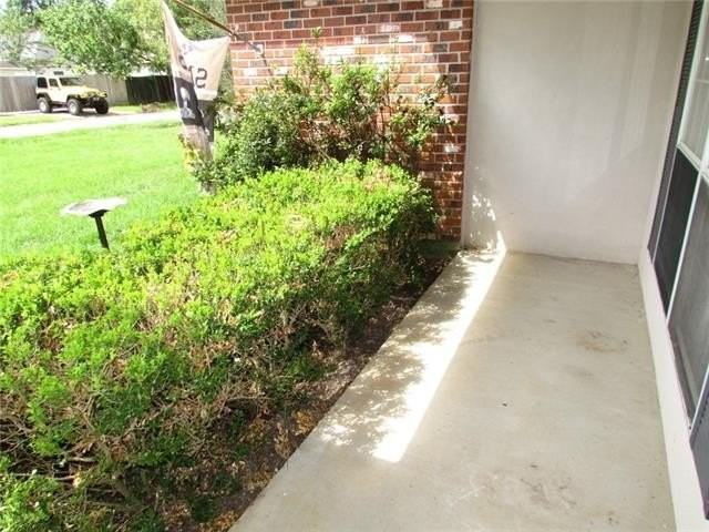 605 Armand St - Photo 2 of 18