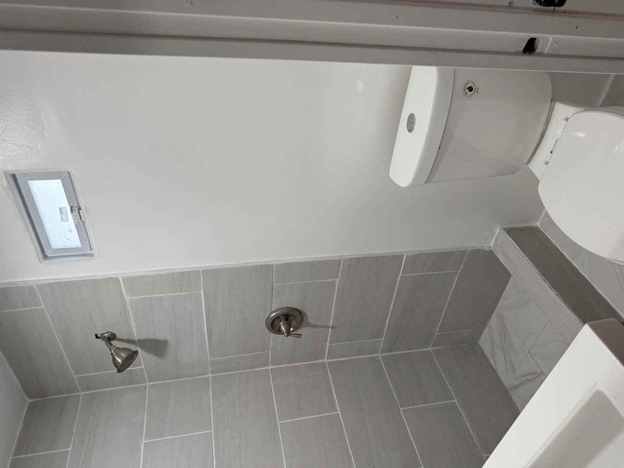 11123 Inwood St #1R - Photo 7 of 13