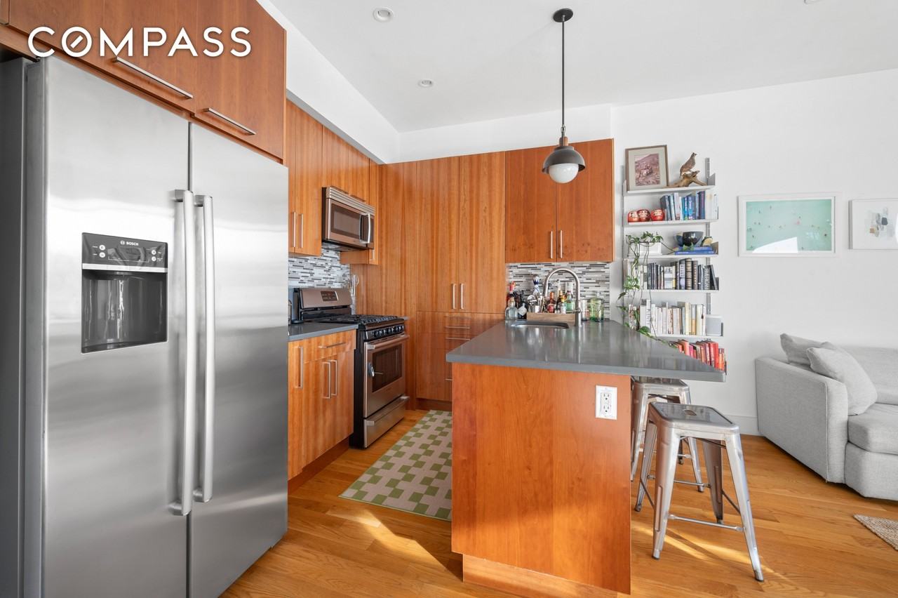 212 Eckford St #5 - Photo 2 of 8