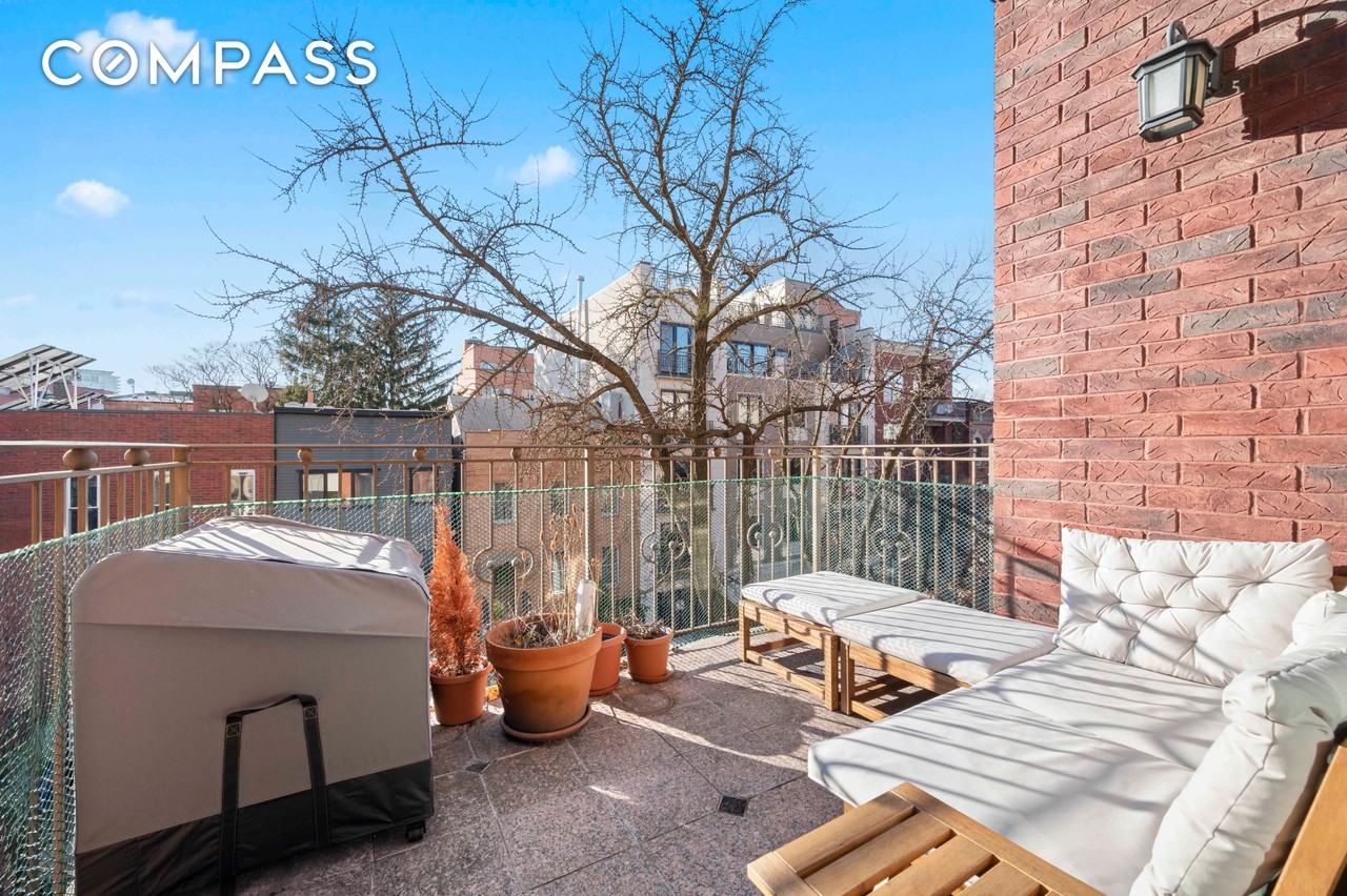 212 Eckford St #5 - Photo 3 of 8