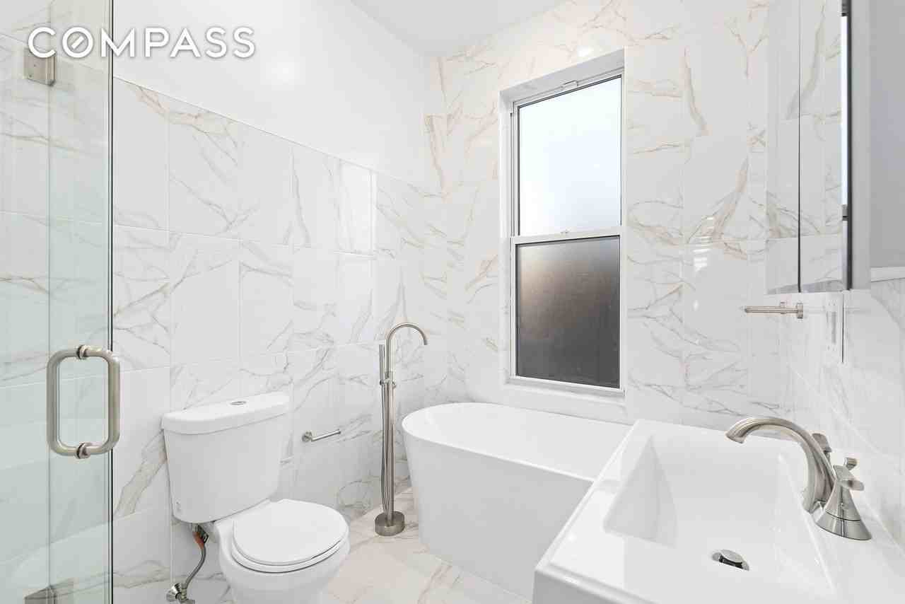 1275 Jefferson Ave #3 - Photo 6 of 6