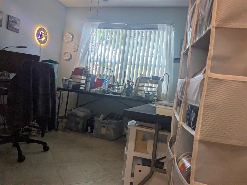 4348 Nw 1st Dr - Photo 5 of 20