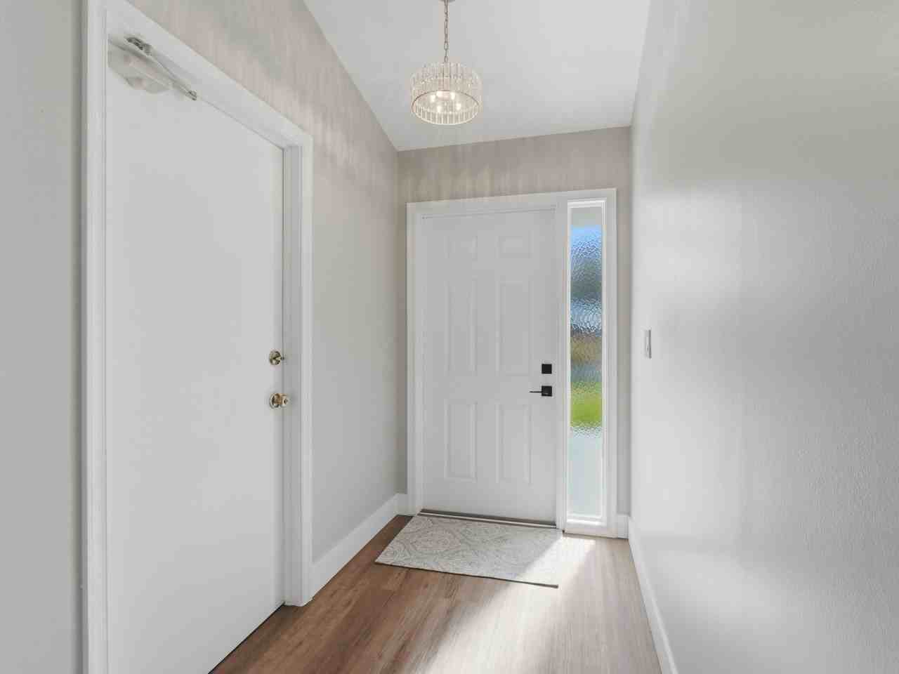 7838 Sunflower Dr - Photo 4 of 49