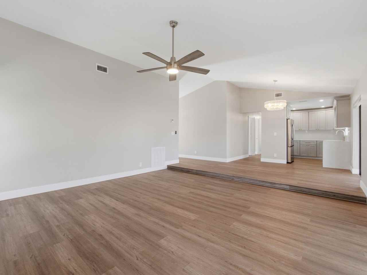 7838 Sunflower Dr - Photo 7 of 49