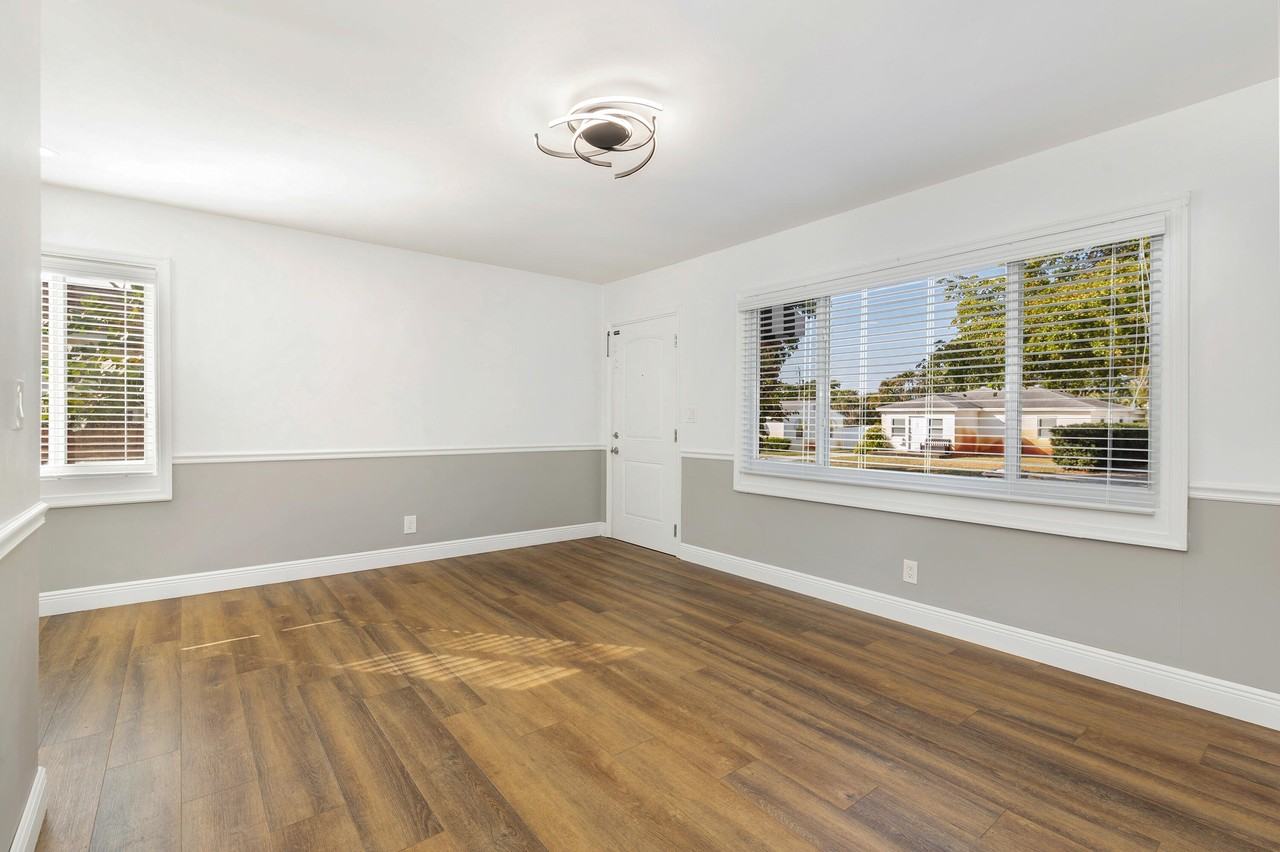 922 Upland Rd - Photo 3 of 13