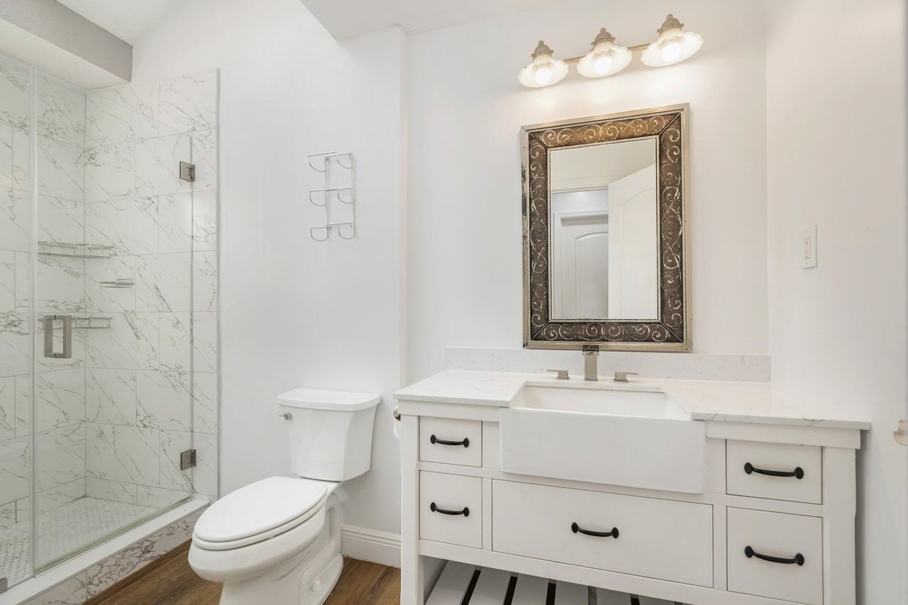 922 Upland Rd - Photo 7 of 13