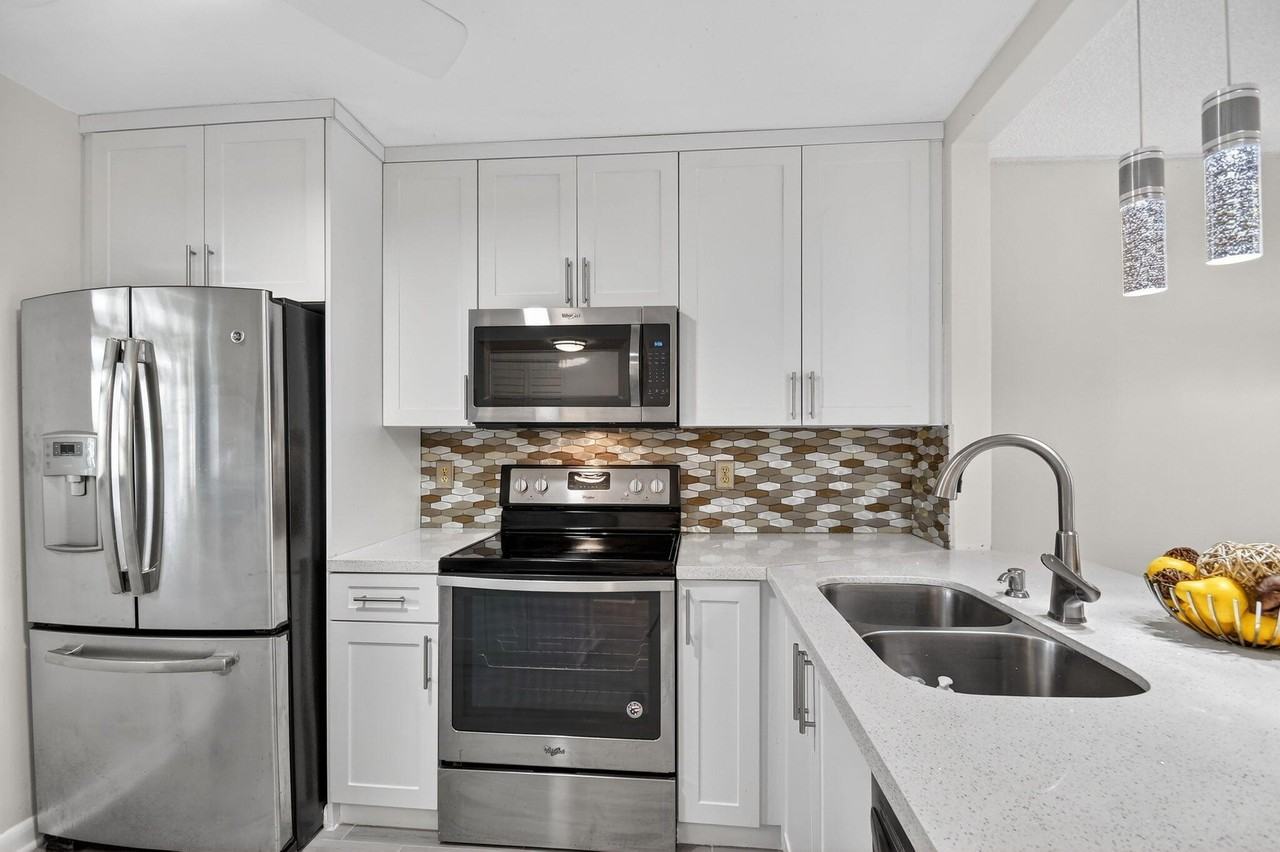 7142 Golf Colony Ct #206 - Photo 6 of 35