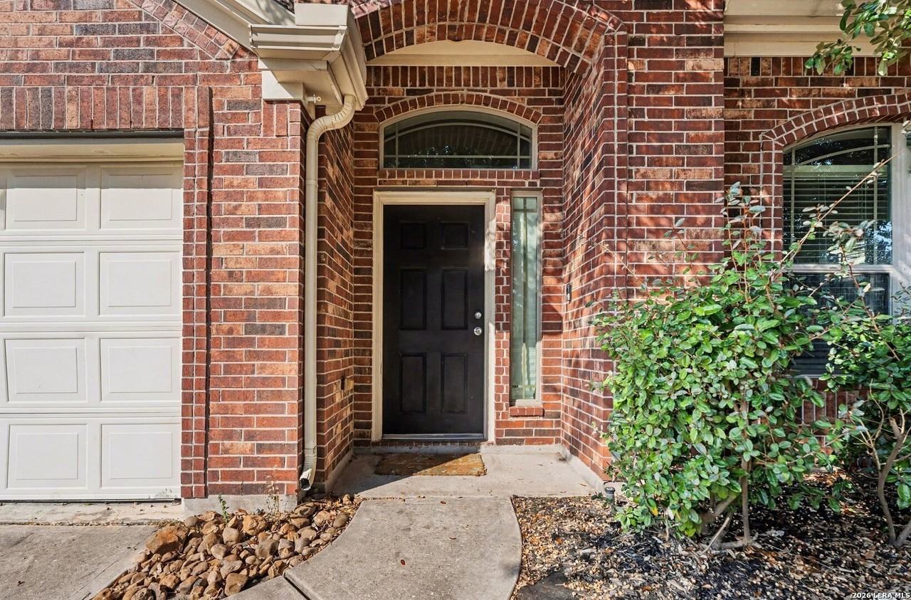 21507 Rose Mill Dr - Photo 3 of 33