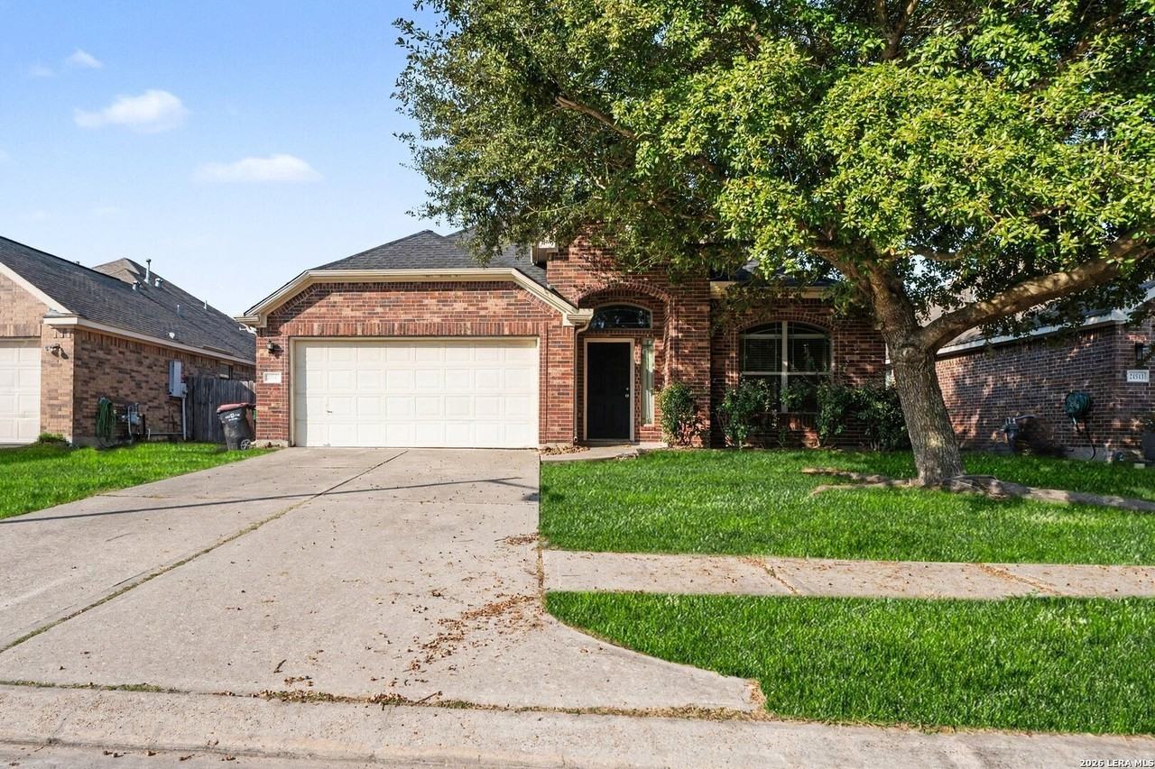 21507 Rose Mill Dr - Photo 4 of 33