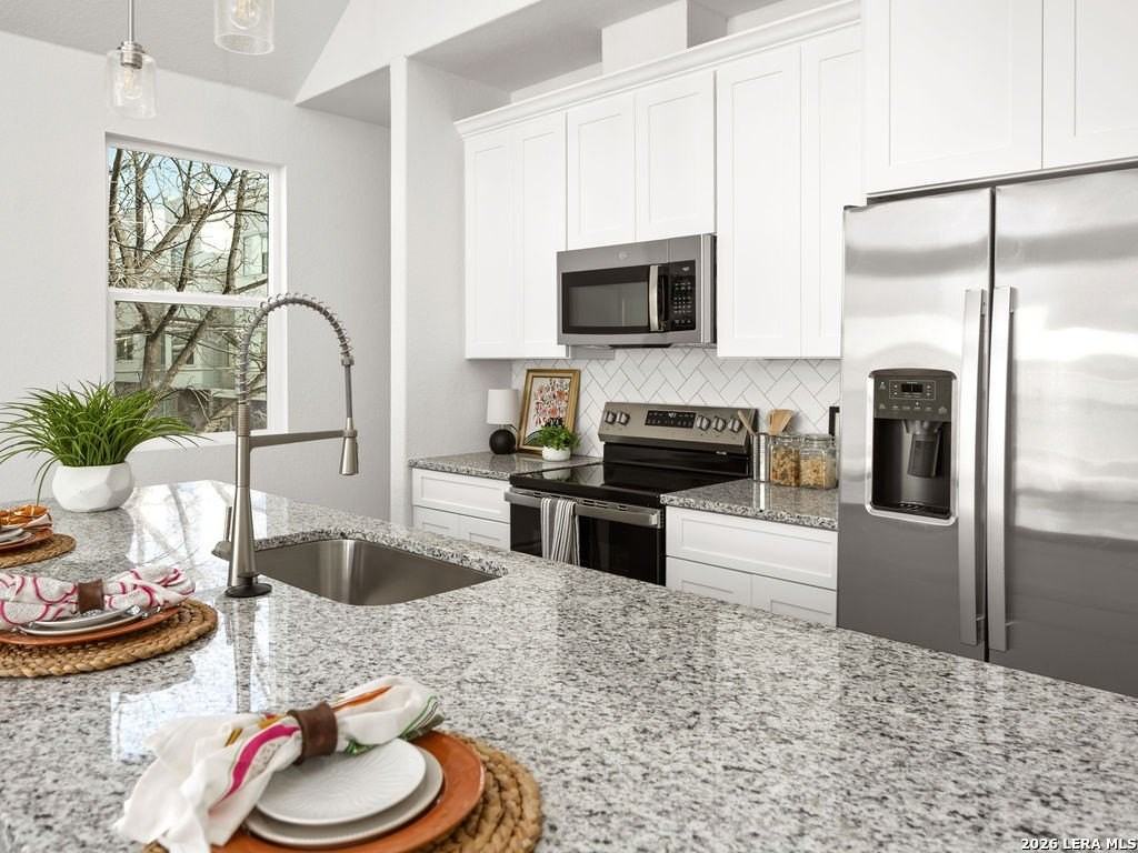 310 W Evergreen St Unit 113 #113 - Photo 5 of 12