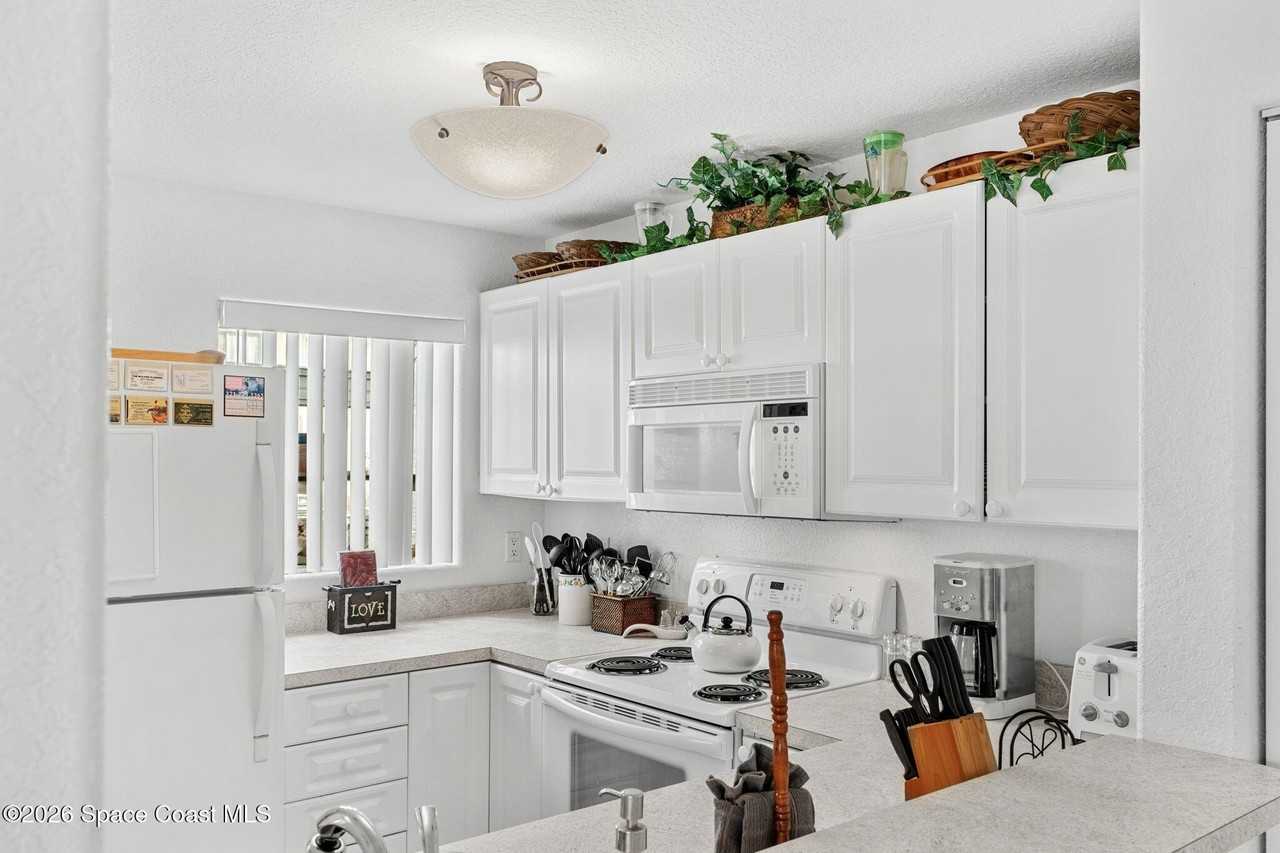 446 Seaport Blvd Unit T143 #T143 - Photo 3 of 46