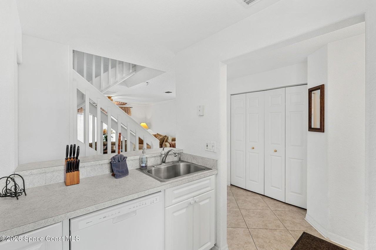 446 Seaport Blvd Unit T143 #T143 - Photo 6 of 46