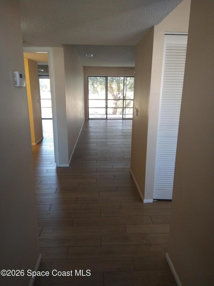 2145 Golf Isle Dr Apt 1221 #1221 - Photo 7 of 25