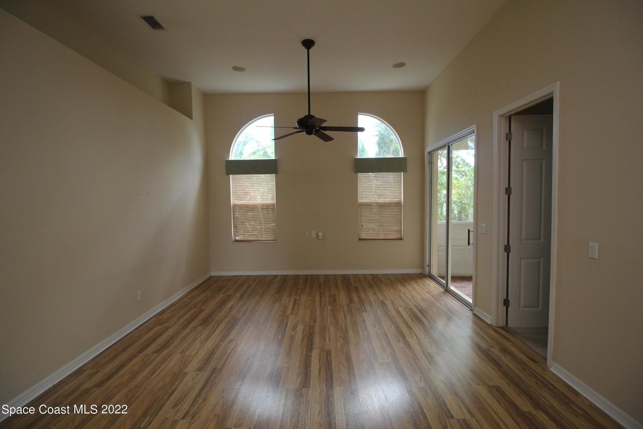 4411 Portage Trl - Photo 7 of 22