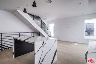 11812 1/2 Gilmore St - Photo 5 of 8