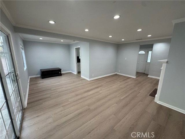 12549 Barbara Ann St - Photo 3 of 7