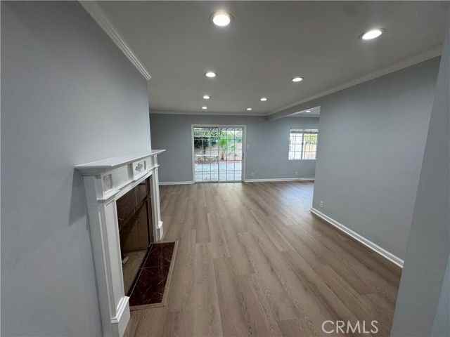 12549 Barbara Ann St - Photo 4 of 7