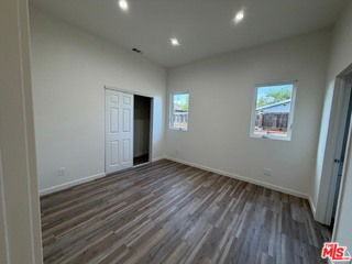 11018 Herrick Ave - Photo 4 of 4