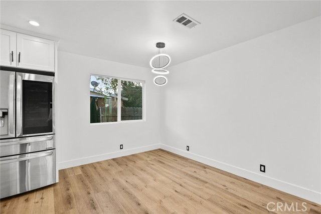 12869 Norris Ave - Photo 7 of 8