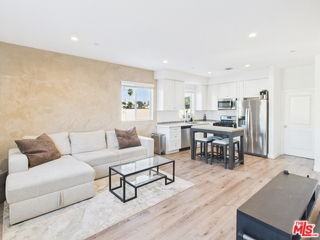 14525 Killion St - Photo 2 of 8