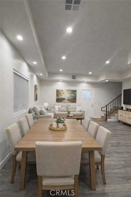 10652 Shoshone Ave - Photo 3 of 8