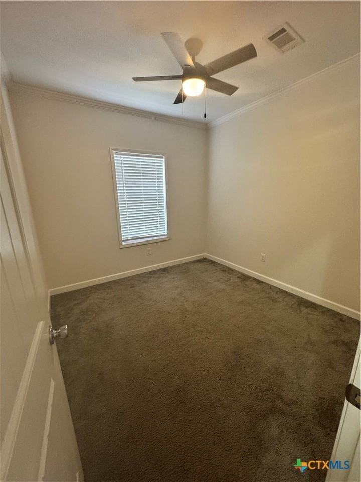 203 Palmwood Dr Apt B #B - Photo 6 of 9