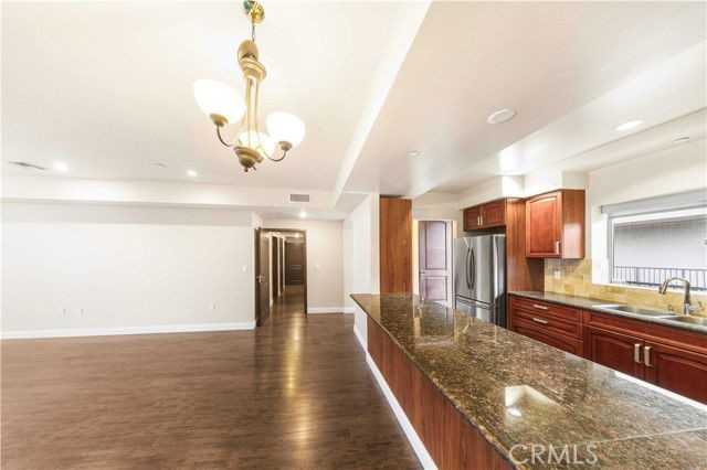 11218 Camarillo St #404 - Photo 4 of 8