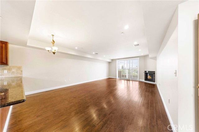 11218 Camarillo St #404 - Photo 6 of 8