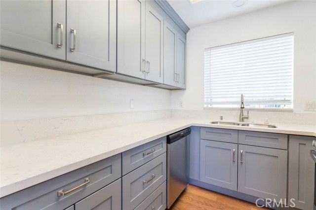 14948 Moorpark St #104 - Photo 3 of 8