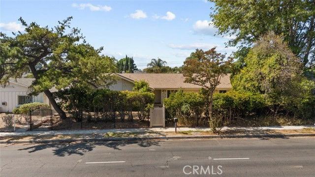 9601 Corbin Ave - Photo 2 of 8