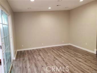 5851 Satsuma Ave - Photo 2 of 8