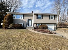 featured image of 35 Namquid Dr